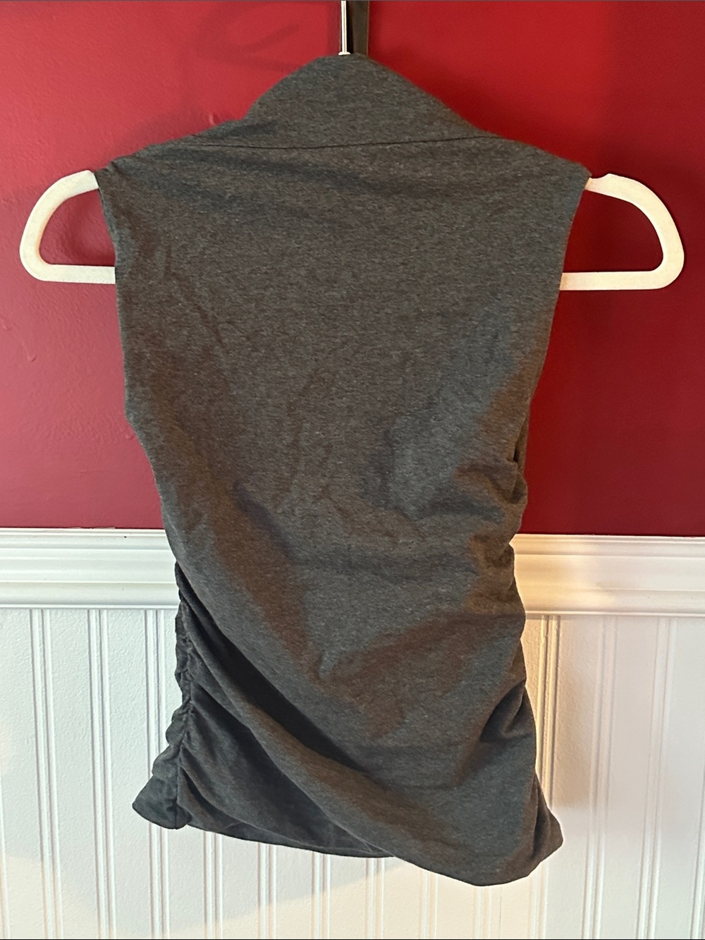 Aritzia casual contour flourish top grey - Picture 4 of 7